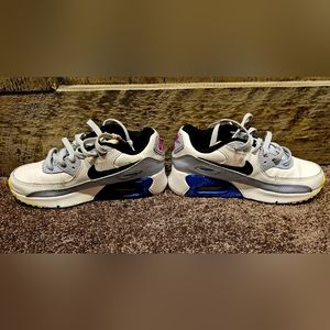 Kids size 3 Nike Air Max
